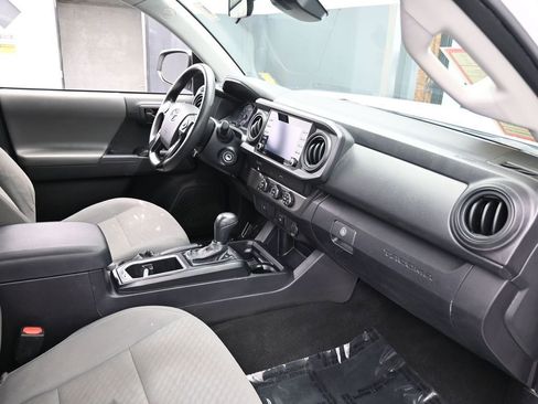 Used 2022 Toyota Tacoma 2WD Double Cab image 36