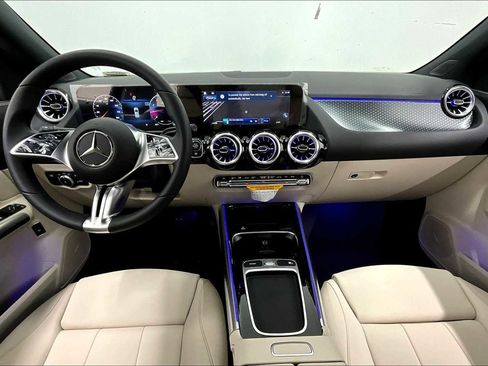 New 2025 Mercedes-Benz GLA 250 image 5