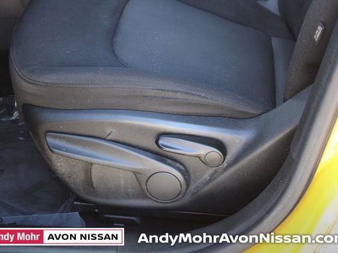 Used 2015 Jeep Renegade Sport w/ Power & Air Group image 16