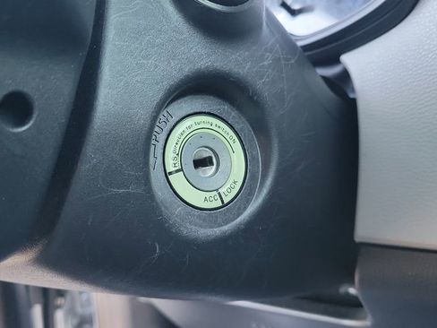 Used 2022 Toyota Corolla LE FWD image 28