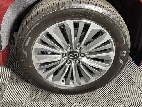 New 2025 INFINITI QX80 Luxe w/ Exterior Package image 32