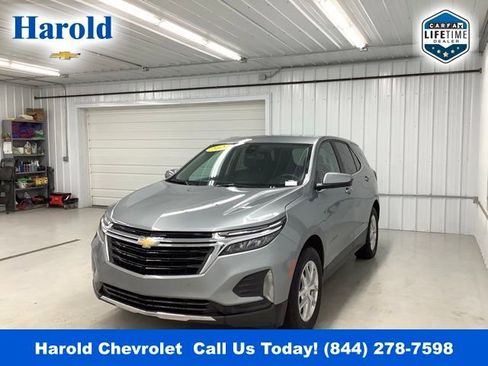 Used 2024 Chevrolet Equinox LT image 3