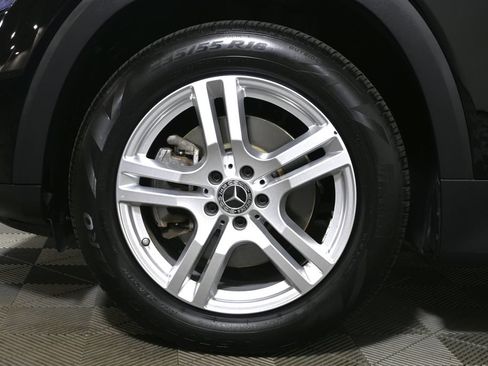 Used 2022 Mercedes-Benz GLB 250 4MATIC image 12