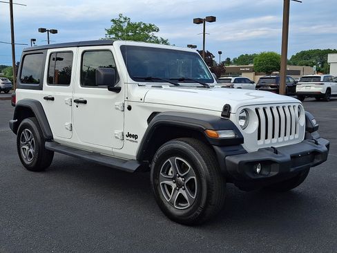 Certified 2022 Jeep Wrangler Unlimited Sport AWD/4WD image 3