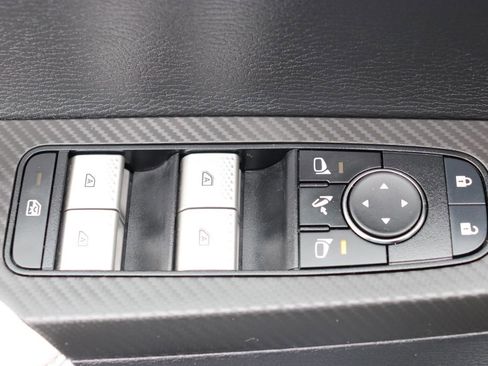 Used 2025 Mitsubishi Outlander SE AWD/4WD image 52