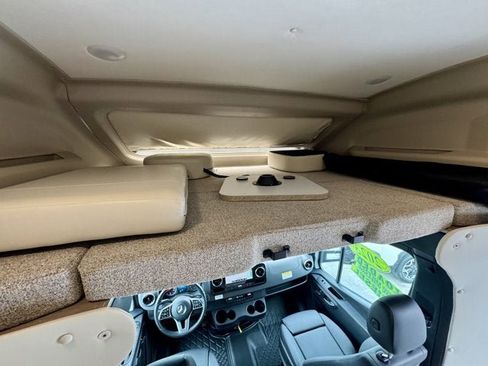Used 2022 Mercedes-Benz Sprinter 3500 image 41