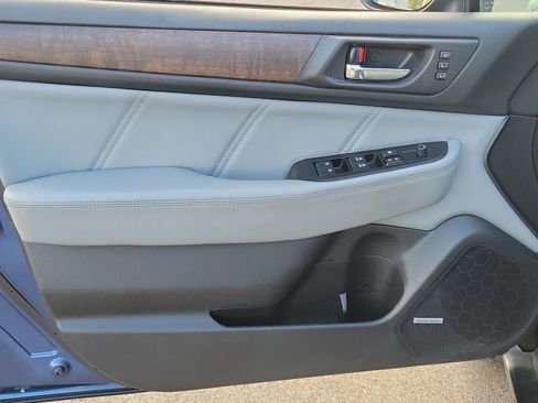 Used 2019 Subaru Outback 2.5i Limited AWD/4WD image 13