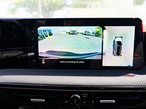 New 2025 Nissan Kicks SR image 15