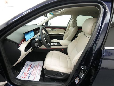 New 2026 Genesis GV70 2.5T AWD/4WD image 15