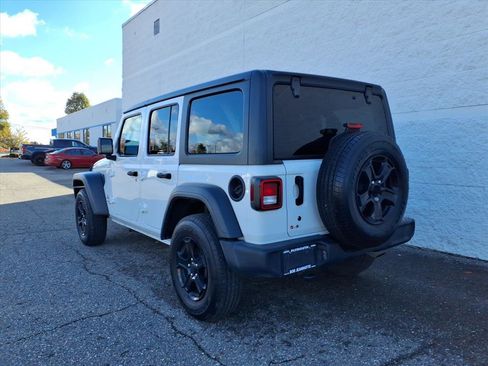 Used 2018 Jeep Wrangler Unlimited Sport S image 29