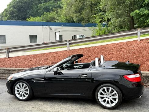 Used 2016 Mercedes-Benz SLK 300 2dr Roadster SLK 300 image 6
