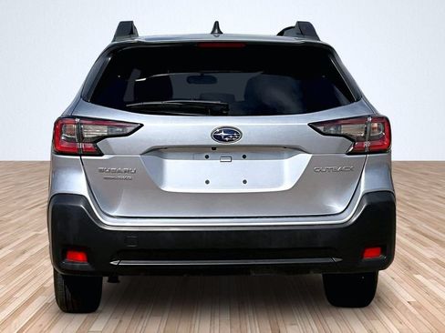 Used 2024 Subaru Outback Premium AWD/4WD image 4