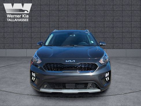 Certified 2022 Kia Niro EX image 9