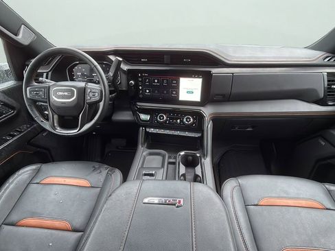 Used 2025 GMC Sierra 2500 AT4 w/ AT4 Premium Plus Package AWD/4WD image 15
