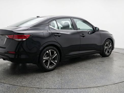 Used 2025 Nissan Sentra SV FWD image 7