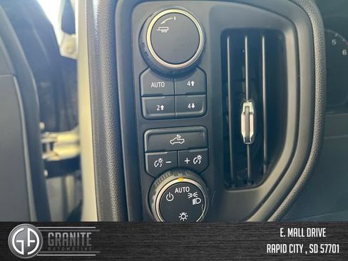 Used 2020 Chevrolet Silverado 1500 Custom Trail Boss w/ Custom Convenience Package AWD/4WD image 31