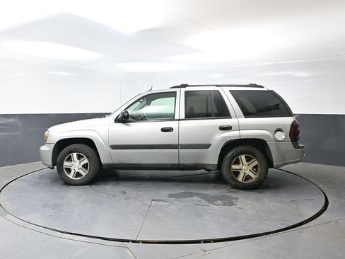 Used 2005 Chevrolet TrailBlazer LS w/ LS Preferred Equipment Group AWD/4WD image 8