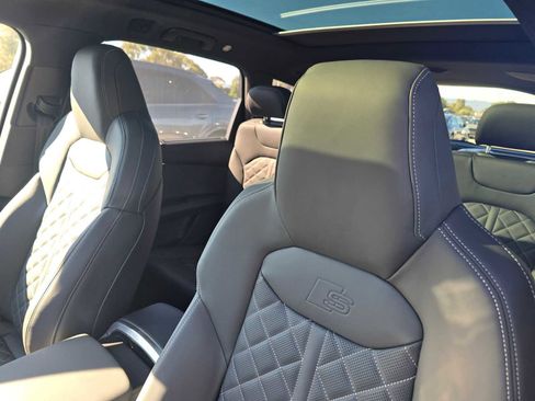 New 2026 Audi SQ7 Prestige image 24