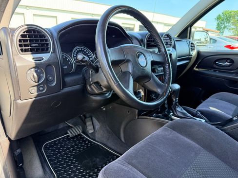 Used 2008 GMC Envoy SLE w/ Sun And Sound Package image 17