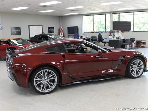 Used 2016 Chevrolet Corvette Z06 w/ 2LZ Preferred Equipment Group RWD image 12