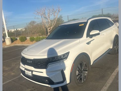Certified 2023 Kia Sorento EX image 1