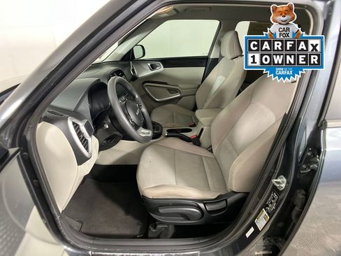 Used 2022 Kia Soul LX w/ Technology Package image 30