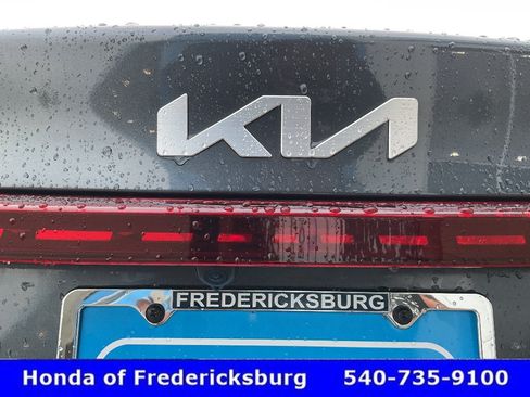 Used 2023 Kia Forte LXS w/ LXS Technology Package FWD image 14