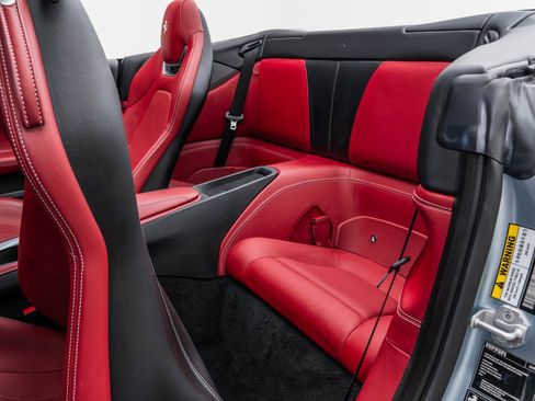 Certified 2022 Ferrari Portofino M image 43