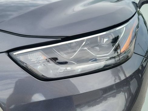 Used 2023 Toyota Highlander Limited FWD image 25