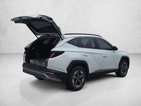 New 2026 Hyundai Tucson SEL image 2