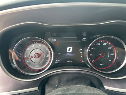 Used 2019 Dodge Charger SXT w/ Leather Interior Group RWD image 7
