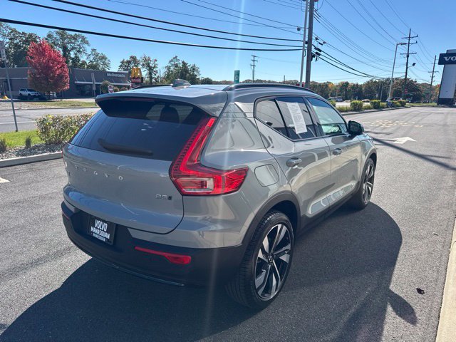 Used 2024 Volvo XC40 B5 Plus w/ Climate Package AWD/4WD image 5