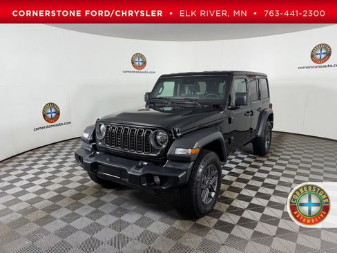 Used 2025 Jeep Wrangler Unlimited Sport AWD/4WD image 1