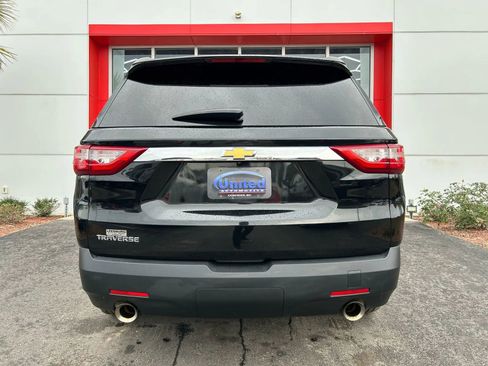 Used 2018 Chevrolet Traverse LS image 5