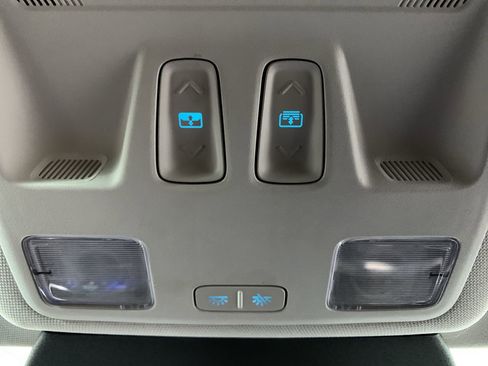 Used 2022 Ford Escape Titanium w/ Class II Trailer Tow Package image 33