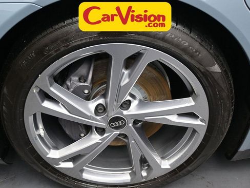 Used 2022 Audi e-tron GT Premium Plus image 41