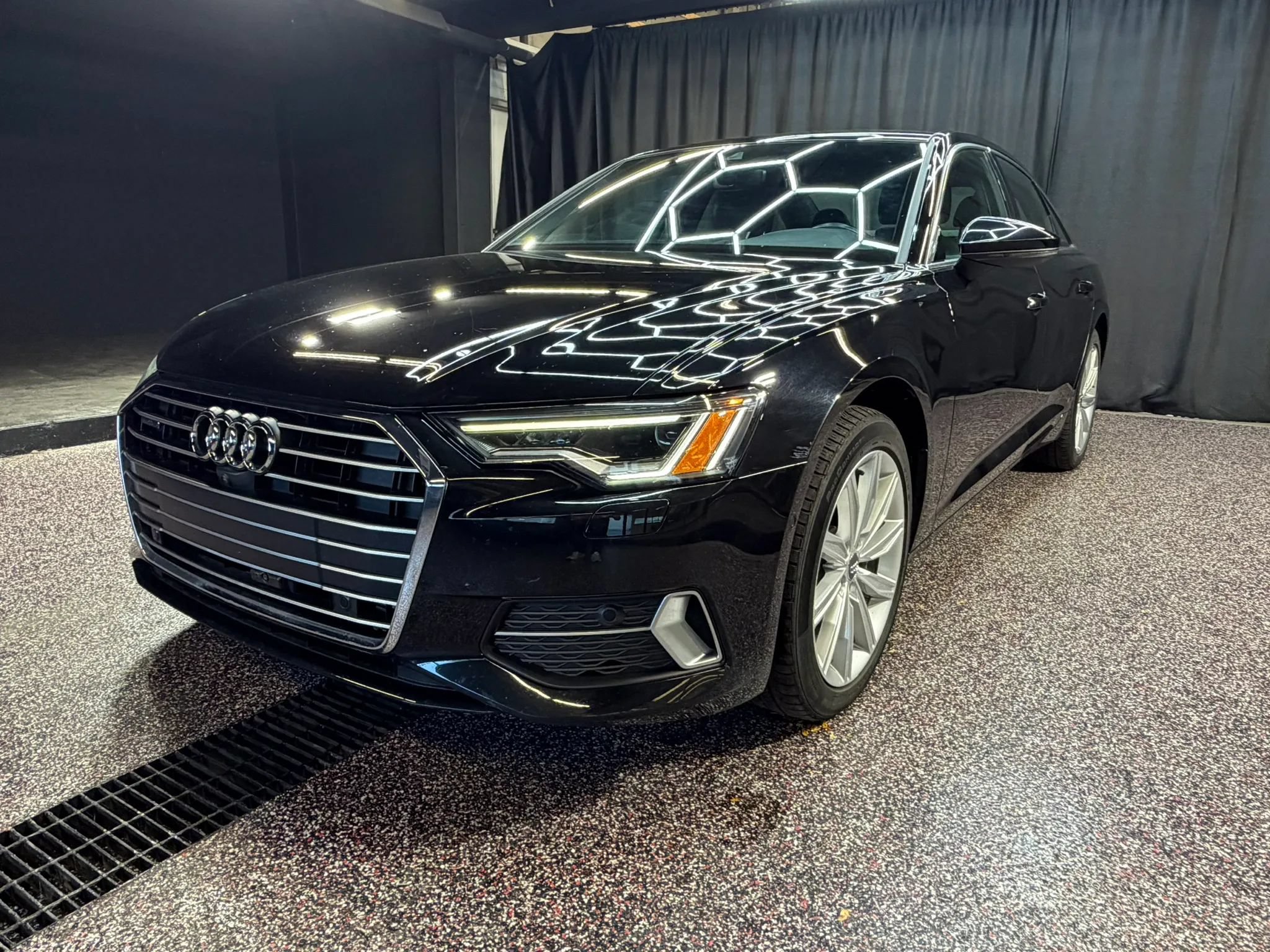 Used 2020 Audi A6 2.0T Premium Plus AWD/4WD image 3