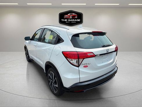 Used 2019 Honda HR-V Sport image 3