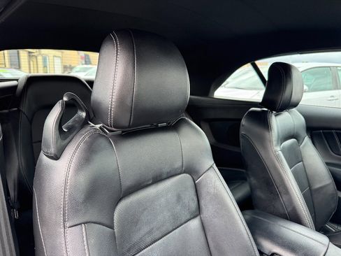 Used 2023 Ford Mustang Premium image 15