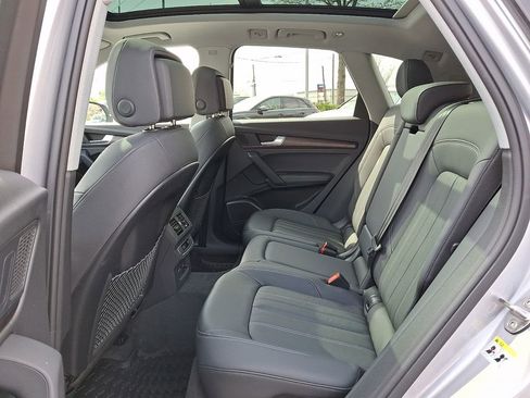 Used 2023 Audi Q5 2.0T Premium Plus w/ Premium Plus Package AWD/4WD image 17