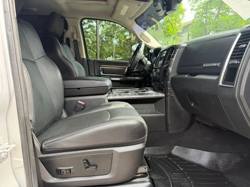 Used 2017 RAM 2500 Laramie w/ Sport Appearance Group AWD/4WD image 14