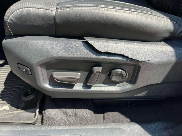 Used 2024 Toyota Sequoia Capstone AWD/4WD image 31