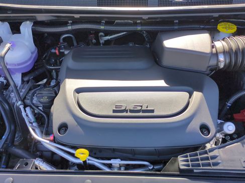 New 2026 Chrysler Pacifica Limited w/ S Appearance Package image 22