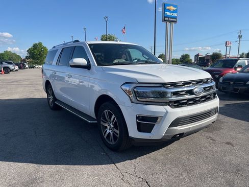 Used 2022 Ford Expedition Max Limited AWD/4WD image 2