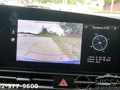 Used 2024 Hyundai Elantra SEL FWD image 25