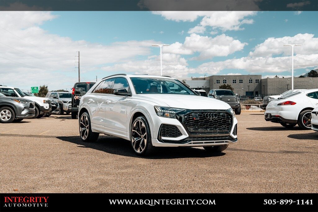 Used 2024 Audi RS Q8 AWD/4WD image 1