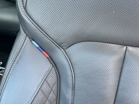 Used 2020 BMW 750i xDrive w/ Executive Package image 15