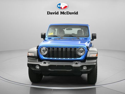 Used 2025 Jeep Wrangler Sport image 27