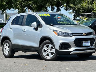 Used 2022 Chevrolet Trax LS w/ Tint and Cruise Package