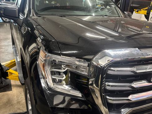 Used 2021 GMC Sierra 1500 SLE image 11